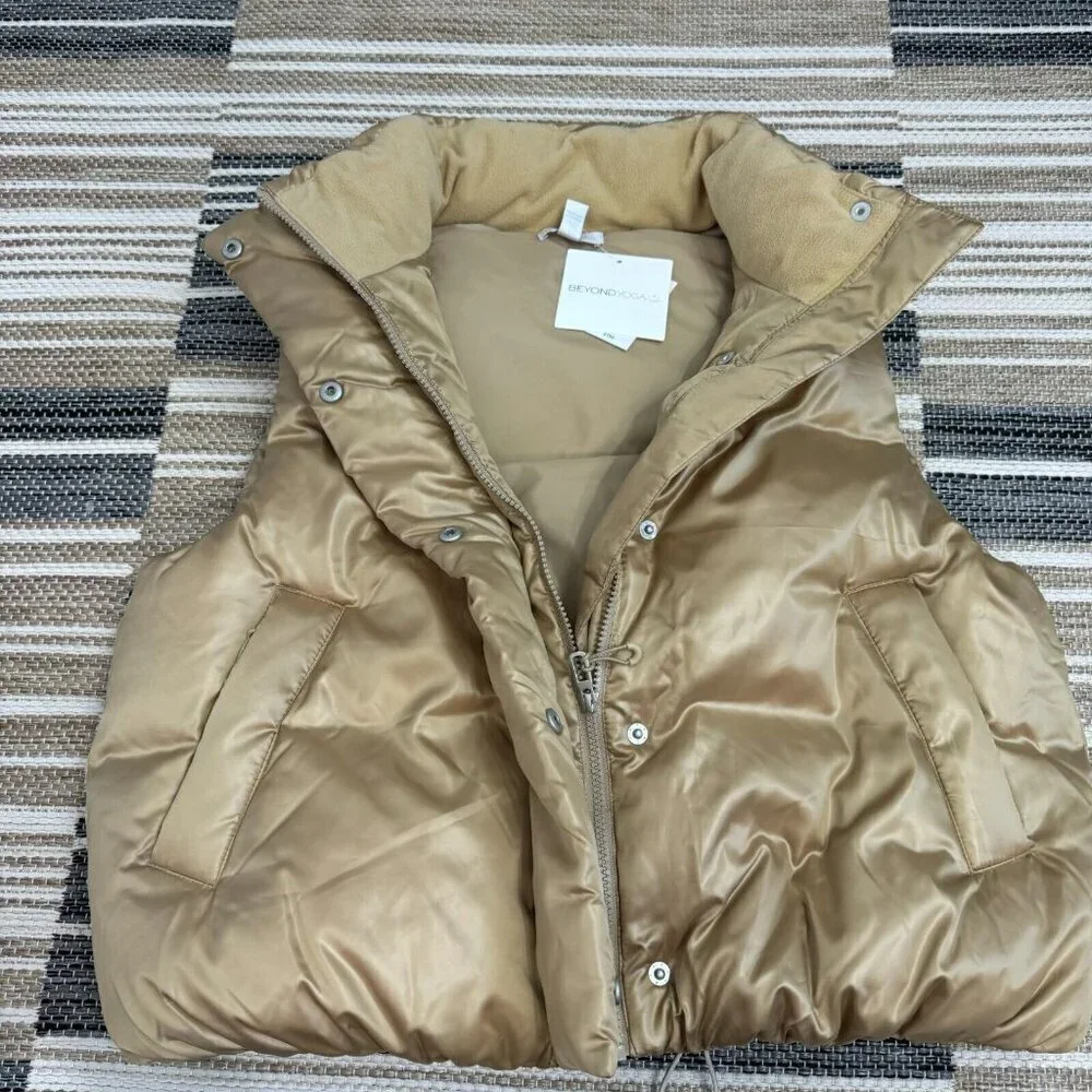 Beyond Yoga Women's‎ Pillow Puffer Vest Duck Down Zip Front Travertine Size L